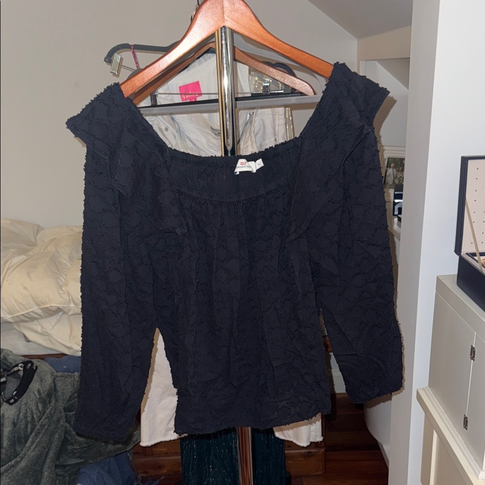 Vineyard Vine Ruffle Blouse | XL
